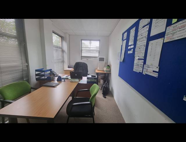 107M² OFFICE FOR SALE IN NELSPRUIT CENTRAL